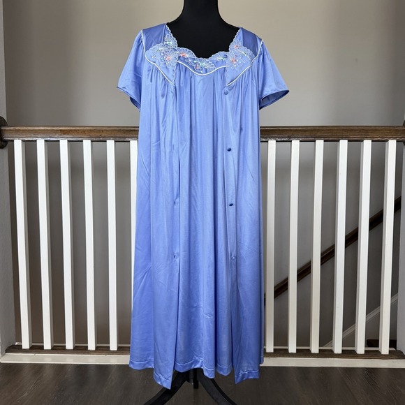 Vtg Vanity Fair M Satin Blue Nylon Embroided Nightgown Dress Robe Set Feminine - Picture 2 of 14